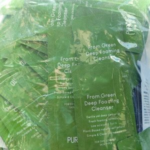 Слабокислотная пенка для умывания Purito From Green Deep Foaming Cleanser