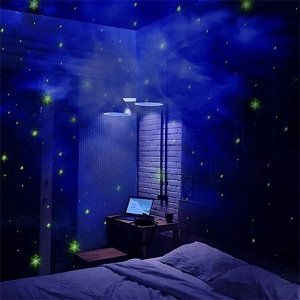 Ночник детский для сна/светильник настольный проектор звездное небо сидящий Космонавт