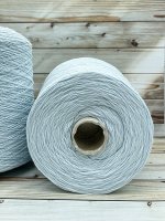 Пряжа для вязания 100 гр, Merino 100% меринос гребенной  440м/100г Голубой лед