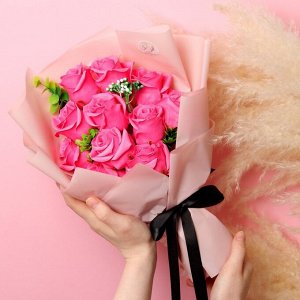Эксклюзивный букет из мыльных роз, фуксия, 11 шт.