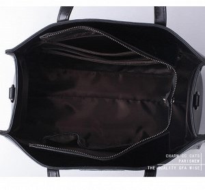 Сумка Отличная сумка  черного  цвета.Очень Вместимая сумка.  Материал  PU кожа.