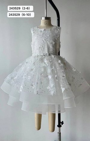 Новое нарядное детское платье