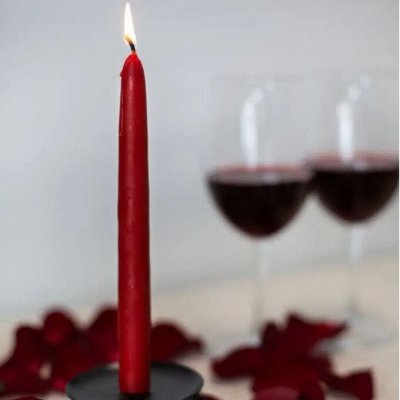 Красная свеча поможет принять правильное решение