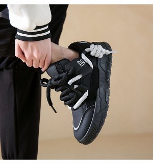 Мужские кроссовки, с объемными шнурками, цвет черный
