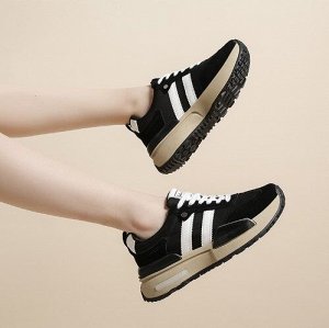 Женские кроссовки на платформе, цвет черный