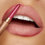 НОВЫЙ СТОЙКИЙ КАРНАДАШ ДЛЯ ГУБ С ВЫСОКОЙ ЦВЕТОПЕРЕДАЧЕЙ