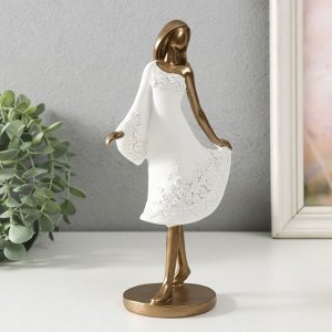 Сувенир полистоун "Девушка в белом платье с цветами" 12х8х23 см