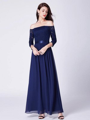 Синее длинное вечернее платье с кружевным топом и спущенными плечами