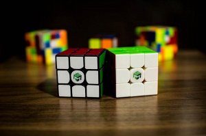 Кубик (3х3х3) Cubemania Little Magic M
