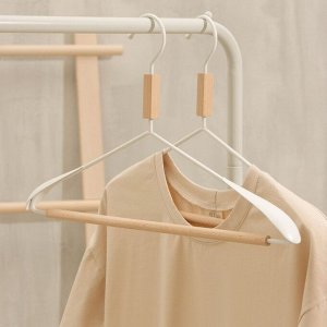 Плечики - вешалка для одежды с усиленными плечиками LaDо́m Laconique, 42x24x3,2 см, цвет белый