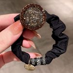 Резинка для волос с круглым декором, черный