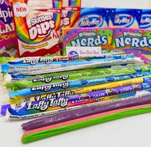 Wonka Laffy Taffy Mystery 22.9g - Жевательная конфета Вилли Вонки с неизвестным вкусом 1шт (20см)