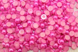 Полубусины под жемчуг (розово-сиреневый) 6мм в упаковке 500 гр. В наличии Артикул N80/74