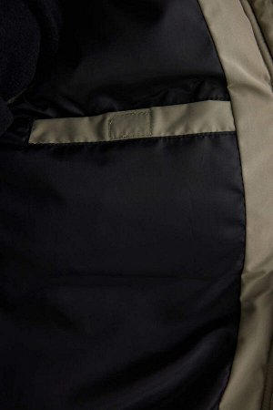 DEFACTO Водоотталкивающий съемный надувной жилет с капюшоном и карманами
