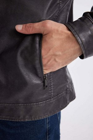 Приталенная куртка с воротником-стойкой Пальто из искусственной кожи
