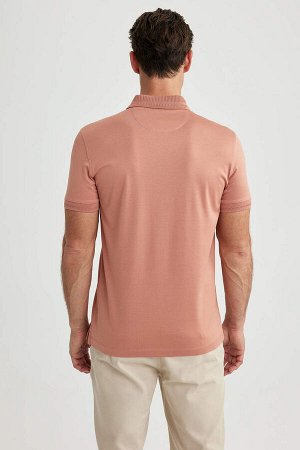 Облегающая футболка с воротником-поло и короткими рукавами