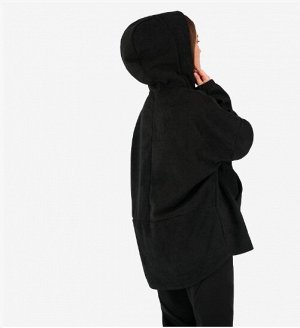 Худи Черный
Женская куртка-худи с капюшоном и карманом, резной перед и спинка.
Материал:
French terry (soft) - футер 3-х нитка. Полотно с имитацией меха на лицевой поверхности и гладкой фактурой с изн