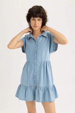 Джинсовое платье с воротником-рубашкой и короткими рукавами