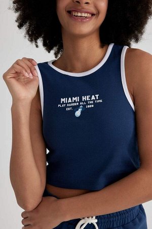 DeFactoFit NBA Miami Heat Лицензированный укороченный топ из 100 % хлопка с круглым вырезом