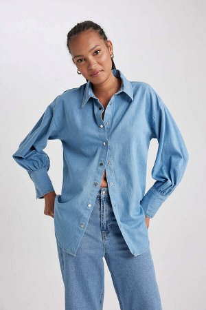 Модная джинсовая рубашка