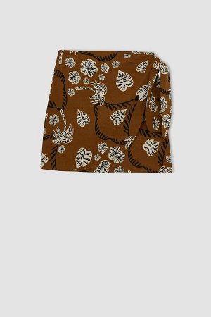 Мини-юбка обычного кроя с цветочным принтом из смесового льна