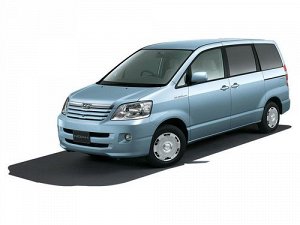 Коврик в багажник с съёмной частью под 3 ряд Toyota Noah (2001 - 2007)