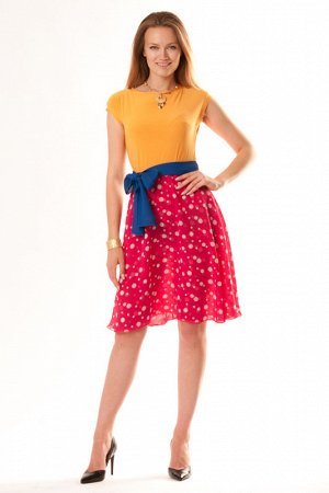 888419 Миленькое платье  в стиле 50-х прекрасно будет выглядеть на вечеринке. Верх- Японка, скроенный из трикотажного полотна, не стесняет движений. А двойная легкая юбка  красиво струится при ходьбе.
