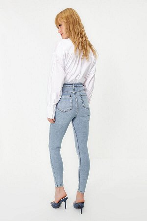 Голубые винтажные джинсы скинни с высокой талией