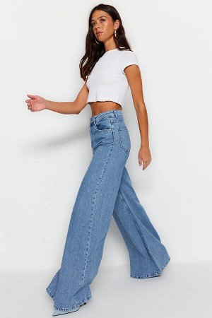 Синие очень широкие джинсы с высокой талией и эластичной резинкой на талии