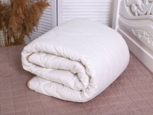 Одеяло "Овечья шерсть"  облегч. микрофибра 140*205 лента, сумка (плотность 150г/м2)