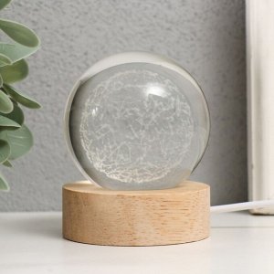 Фигурка светящаяся стекло «Шар созвездий», d=6 см, подставка дерево, USB, 6.5x6.5x7.5 см