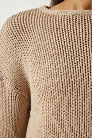 Женский бежевый сезонный укороченный трикотажный свитер PF00060
