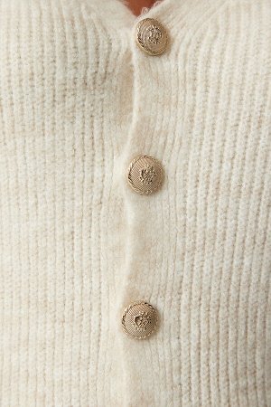 Женский шерстяной трикотажный жилет кремового цвета с металлическими пуговицами DD01282