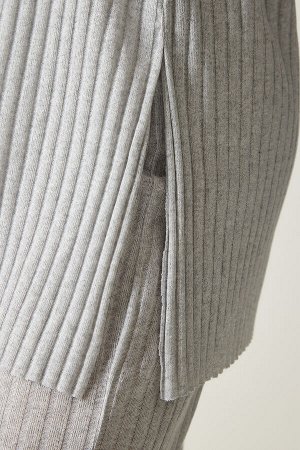 Женский комплект из серой трикотажной блузки и брюк на шнурке OW00008