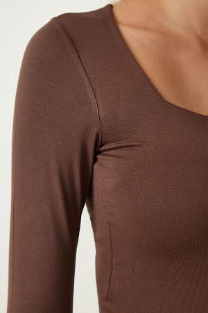 Женская коричневая вискозная трикотажная блузка с квадратным воротником RX00040