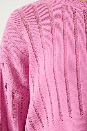 Женский светло-розовый ажурный укороченный вязаный свитер MT00147