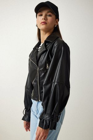 Женская черная кожаная куртка-бомбер с воротником-поло OH00052