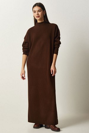 Женское коричневое трикотажное платье большого размера с высоким воротником XN00001