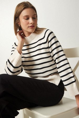 Женский трикотажный свитер кремового цвета в полоску BP00148