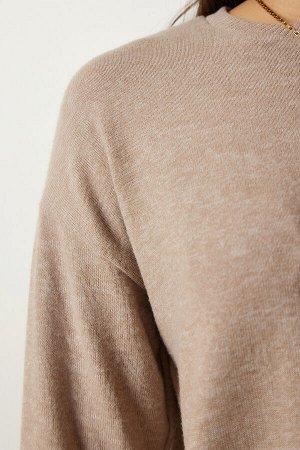 Женская темно-бежевая укороченная трикотажная блузка с мягкой текстурой UB00214