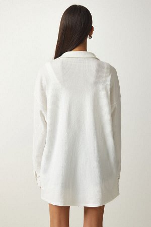 Женская белая рубашка оверсайз со складками OW00015