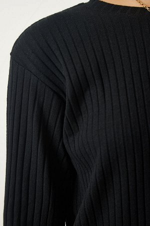 Женский комплект из черной трикотажной блузки и брюк на шнурке OW00008