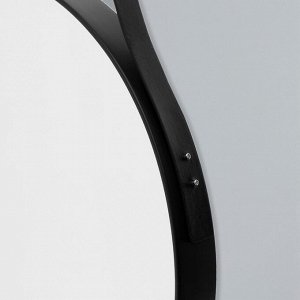 Зеркало настенное Black Leather, круглое, d = 52 см, на кожаном ремне