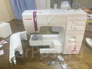 Швейная машина Janome Q-23P