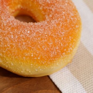 Муляж-антистресс "Пончик с сахаром" 7х7х3см