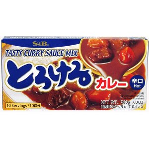 Соус карри порционный острый с мясом и овощами S&B 10 шт., 180 гр