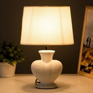 Настольная лампа "Хертц" E14 40Вт белый-серый 23х15х34 см RISALUX