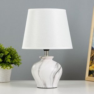 Настольная лампа "Кумп" E14 40Вт белый-серый 20х20х30 см RISALUX
