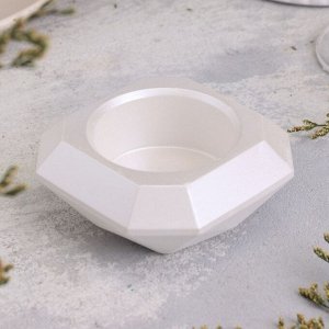Подсвечник на 1 свечу «Квадрат» из гипса со скошенными углами, 9x3.5 см, белый перламутр