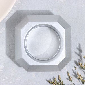 Подсвечник "Квадрат" из гипса со скошенными углами малый,9х3,5см, серебро